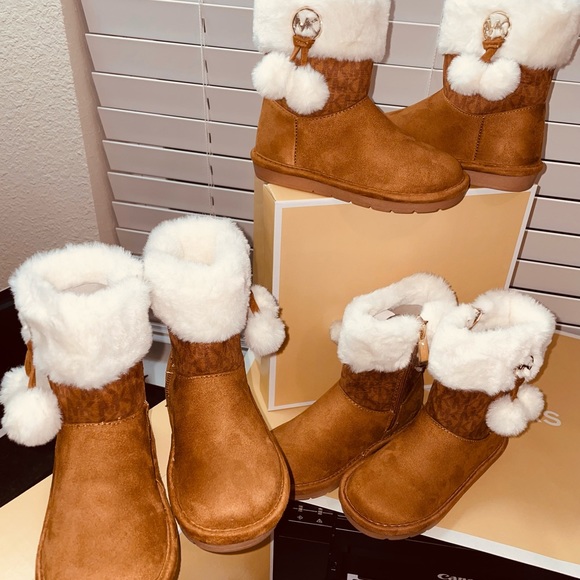 NWT Michael Kors Child Suede Boots - Picture 9 of 14